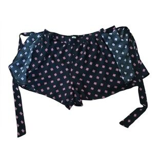 Hollister Black Floral Wrap Skort Women’s Size Medium